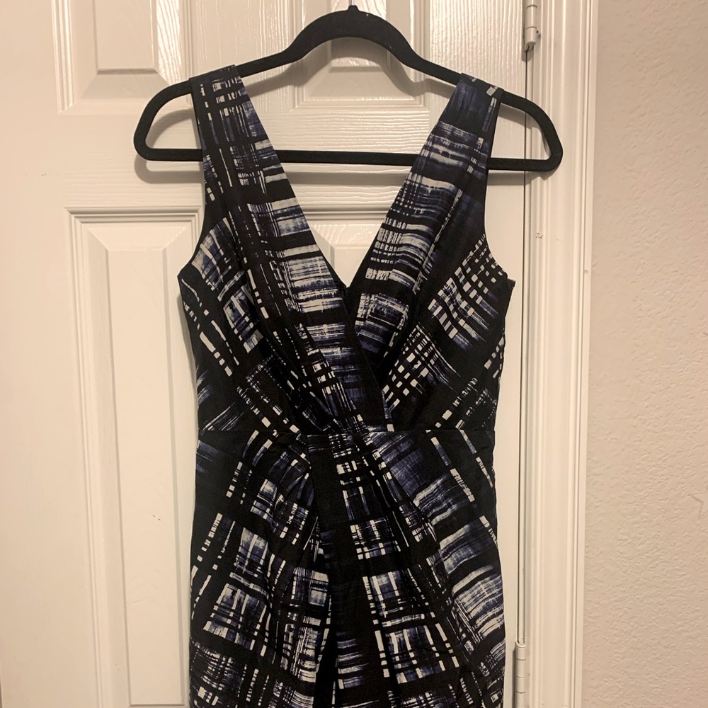 Size 2, abstract printed dress, Banana Republic